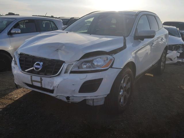 YV4952DL3D2386154 - 2013 VOLVO XC60 3.2 WHITE photo 2