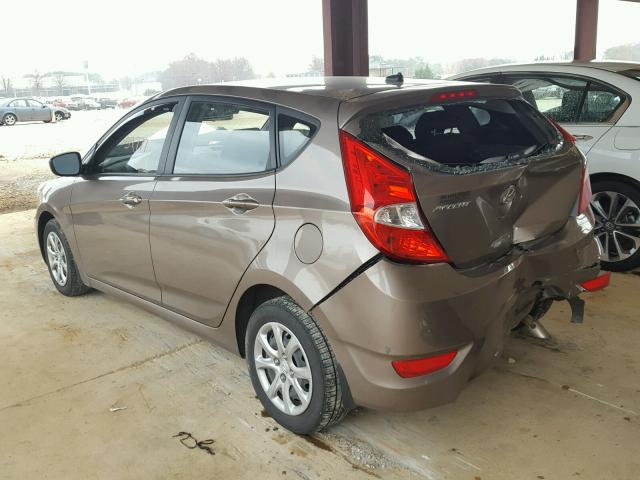 KMHCT5AE9DU135676 - 2013 HYUNDAI ACCENT GLS GOLD photo 3