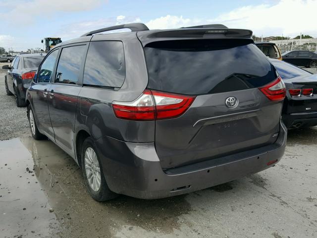 5TDYK3DC9FS556171 - 2015 TOYOTA SIENNA XLE GRAY photo 3