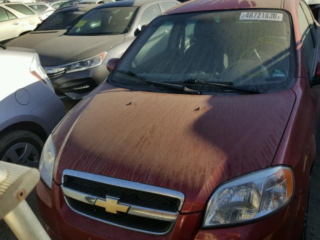 KL1TD5DE2BB183811 - 2011 CHEVROLET AVEO LS RED photo 9