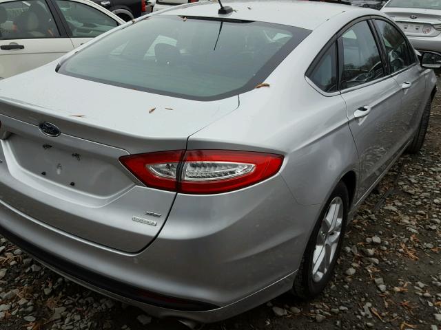 3FA6P0HD0FR108999 - 2015 FORD FUSION SE SILVER photo 4