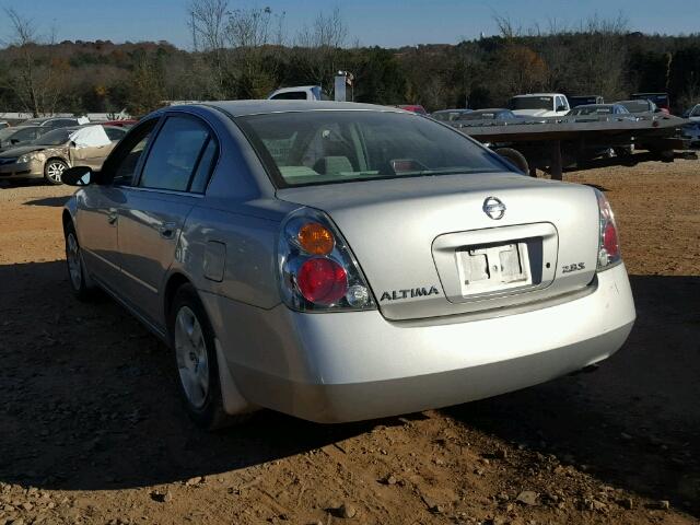 1N4AL11D53C340126 - 2003 NISSAN ALTIMA BAS SILVER photo 3