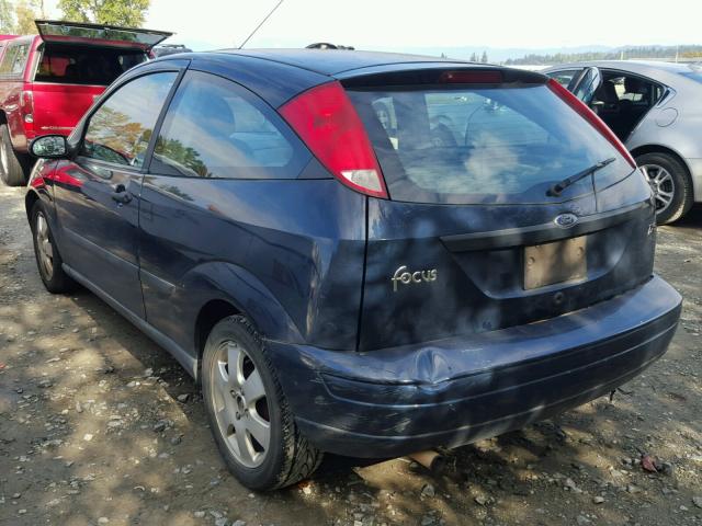 3FAFP31361R132459 - 2001 FORD FOCUS ZX3 BLUE photo 3