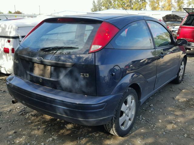 3FAFP31361R132459 - 2001 FORD FOCUS ZX3 BLUE photo 4