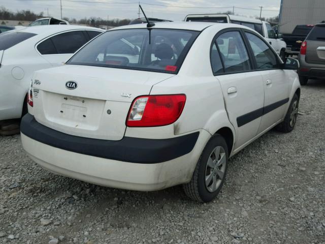 KNADE223196584762 - 2009 KIA RIO BASE WHITE photo 4