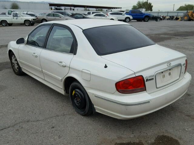 KMHWF35H84A916672 - 2004 HYUNDAI SONATA GLS WHITE photo 3