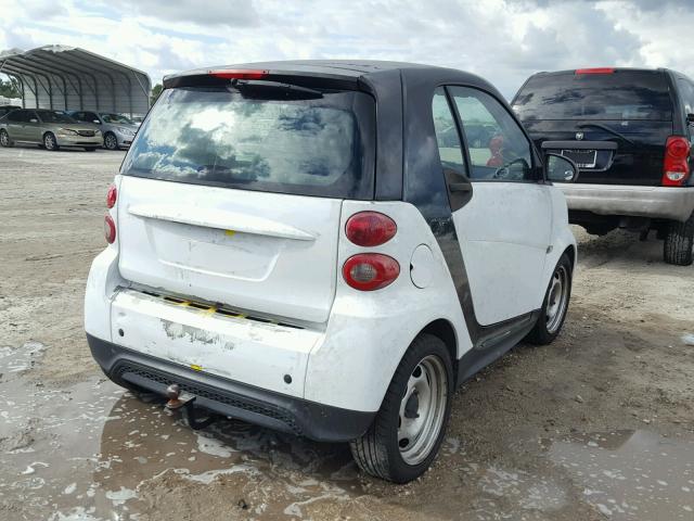 WMEEJ3BA3EK769387 - 2014 SMART FORTWO PUR WHITE photo 4