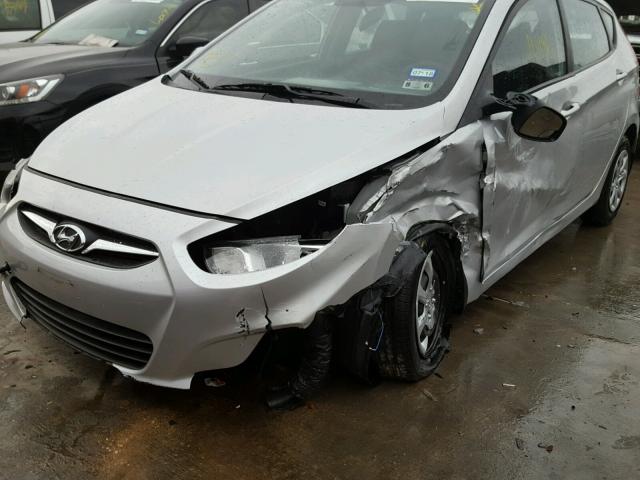 KMHCT5AE6EU187834 - 2014 HYUNDAI ACCENT GLS SILVER photo 9