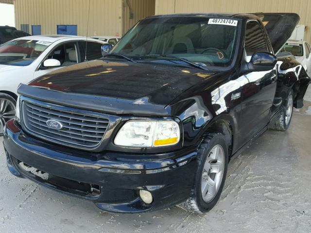 2FTZF07351CA70870 - 2001 FORD F150 SVT L BLACK photo 2