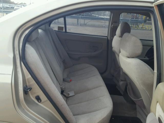 KMHDN46D05U959947 - 2005 HYUNDAI ELANTRA GL GOLD photo 6