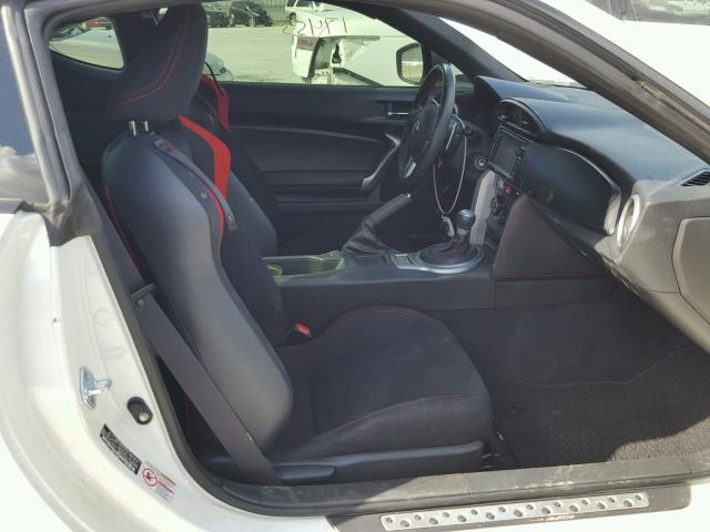 JF1ZNAA14E8705937 - 2014 TOYOTA SCION FR-S 白色 照片 5