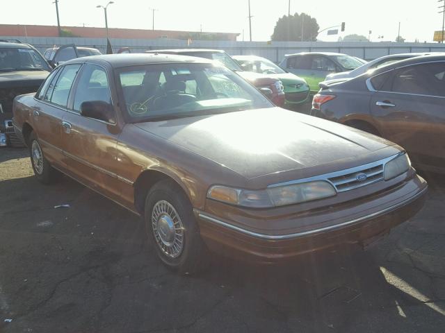 2FALP71WXTX168146 - 1996 FORD CROWN VICT BROWN photo 1