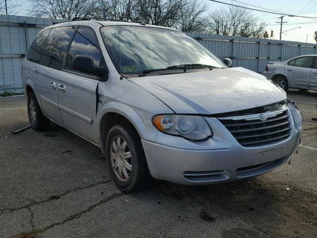 2A4GP54L27R278582 - 2007 CHRYSLER TOWN & COU SILVER photo 1