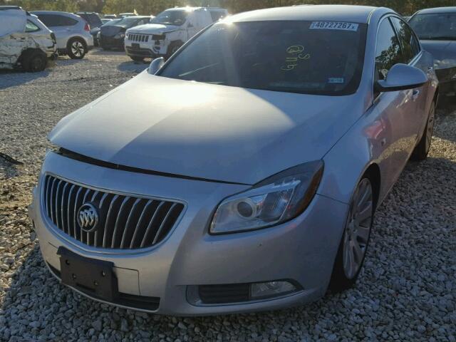 W04GZ5GVXB1069000 - 2011 BUICK REGAL CXL SILVER photo 2