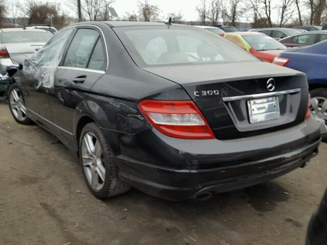 WDDGF5EB0AR112546 - 2010 MERCEDES-BENZ C 300 BLACK photo 3