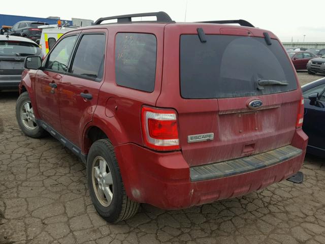1FMCU0D77BKA73720 - 2011 FORD ESCAPE XLT RED photo 3