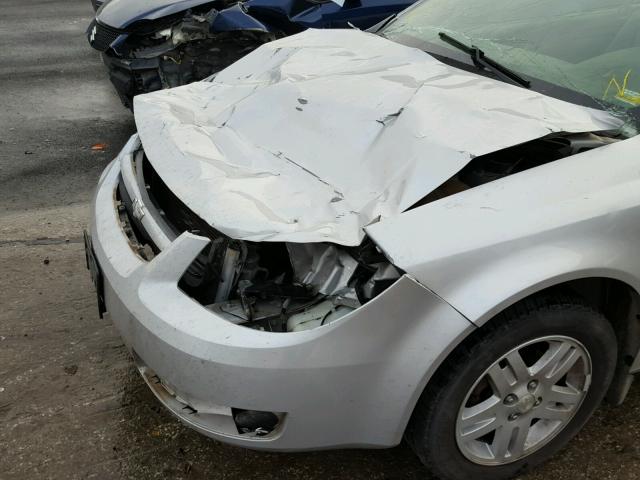 1G1AL15F677354968 - 2007 CHEVROLET COBALT LT SILVER photo 9