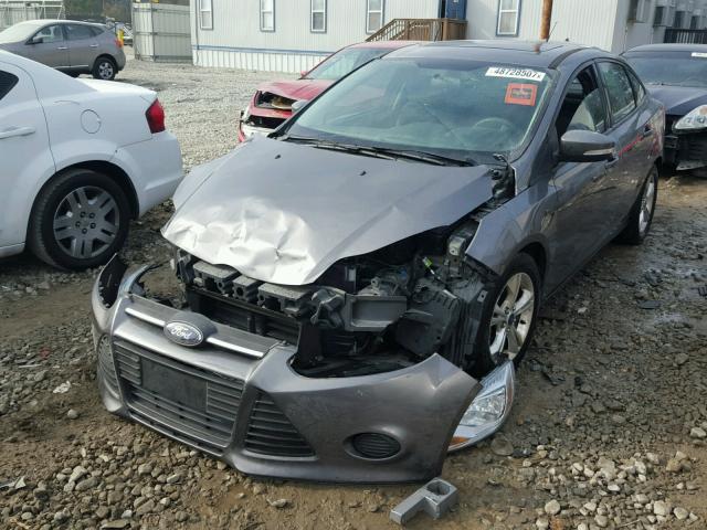 1FADP3F23EL279527 - 2014 FORD FOCUS SE GRAY photo 2