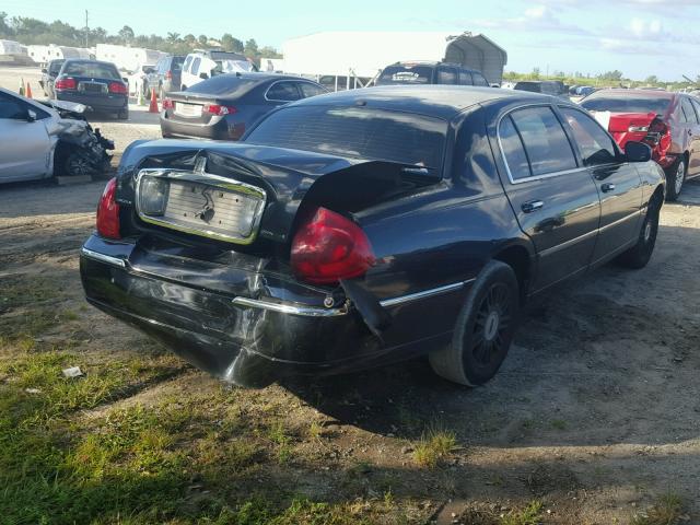 1LNHM84WX6Y607890 - 2006 LINCOLN TOWN CAR E BLACK photo 4