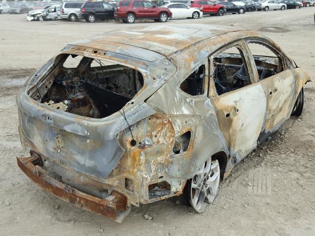 1FADP3K2XGL381772 - 2016 FORD FOCUS SE BURN photo 4