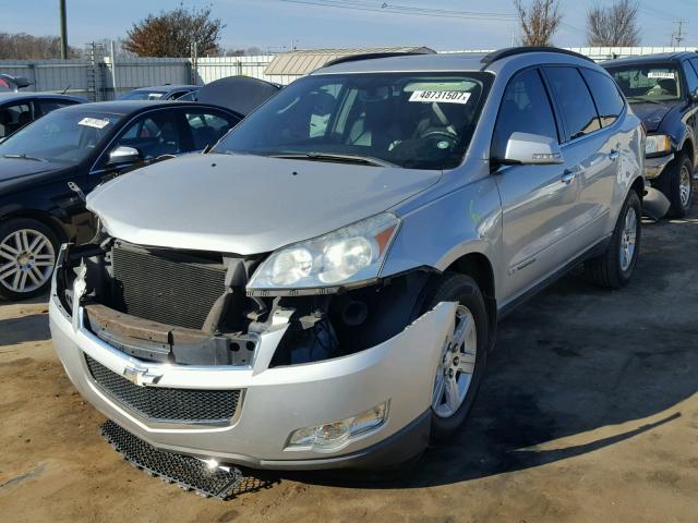 1GNER23D39S149145 - 2009 CHEVROLET TRAVERSE L SILVER photo 2