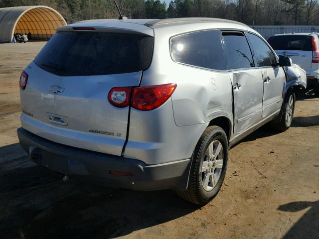 1GNER23D39S149145 - 2009 CHEVROLET TRAVERSE L SILVER photo 4