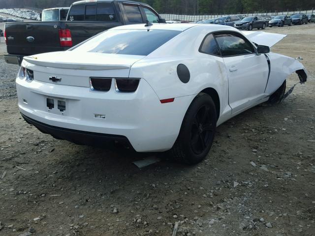 2G1FA1E36D9200045 - 2013 CHEVROLET CAMARO LS WHITE photo 4