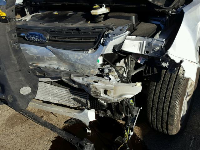 1FMCU9G90GUB93503 - 2016 FORD ESCAPE SE SILVER photo 9