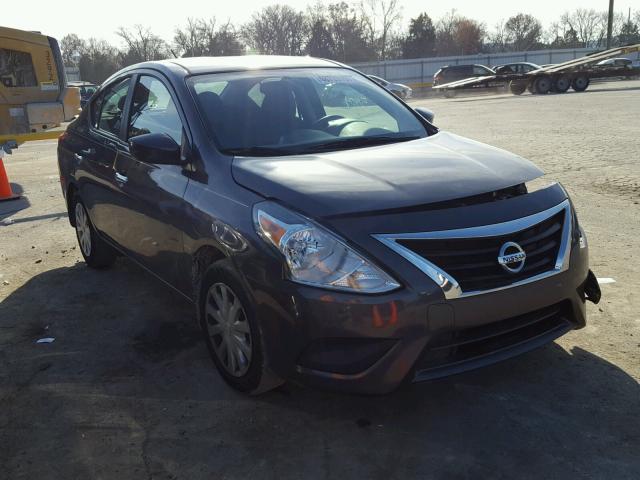 3N1CN7AP7FL811666 - 2015 NISSAN VERSA S CHARCOAL photo 1