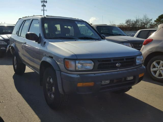 JN8AR05YXWW258397 - 1998 NISSAN PATHFINDER GRAY photo 1