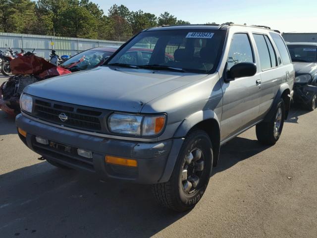 JN8AR05YXWW258397 - 1998 NISSAN PATHFINDER GRAY photo 2