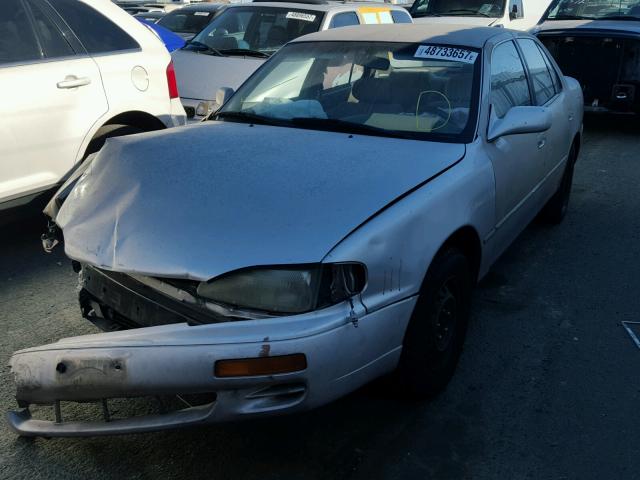 JT2BG12K2T0394025 - 1996 TOYOTA CAMRY DX BROWN photo 2