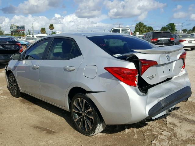 2T1BURHE3HC803825 - 2017 TOYOTA COROLLA L GRAY photo 3