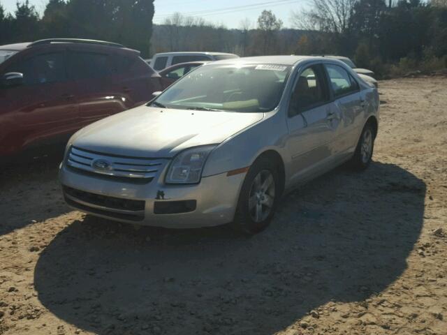 3FAHP07118R189398 - 2008 FORD FUSION SE SILVER photo 2