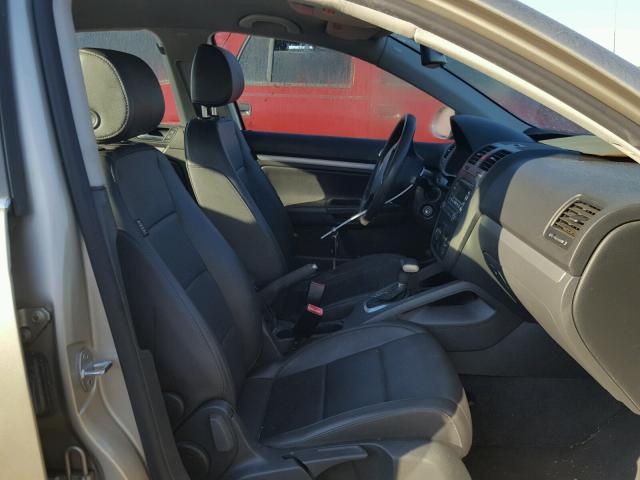 3VWRF71K16M700014 - 2006 VOLKSWAGEN JETTA 2.5 TAN photo 5
