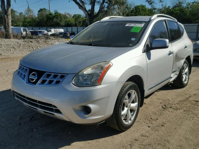 JN8AS5MT1BW182442 - 2011 NISSAN ROGUE S SILVER photo 2