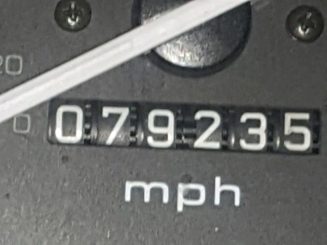 2HGEJ6612YH566823 - 2000 HONDA CIVIC BASE SILVER photo 8