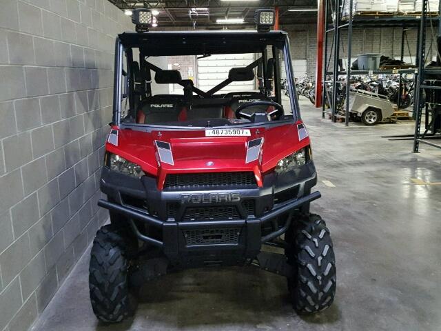 4XARUZ875FT127973 - 2015 POLARIS RANGER CRE RED photo 2