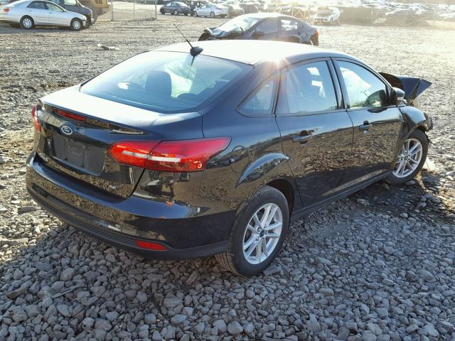 1FADP3F28FL214044 - 2015 FORD FOCUS SE BLACK photo 4