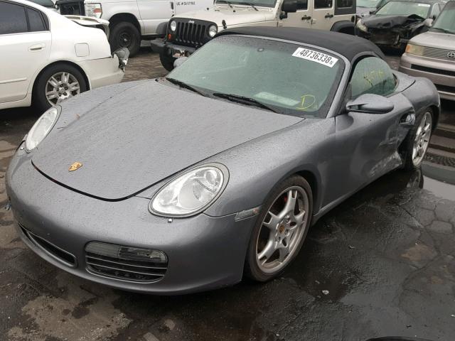 WP0CB29896S730191 - 2006 PORSCHE BOXSTER S GRAY photo 2