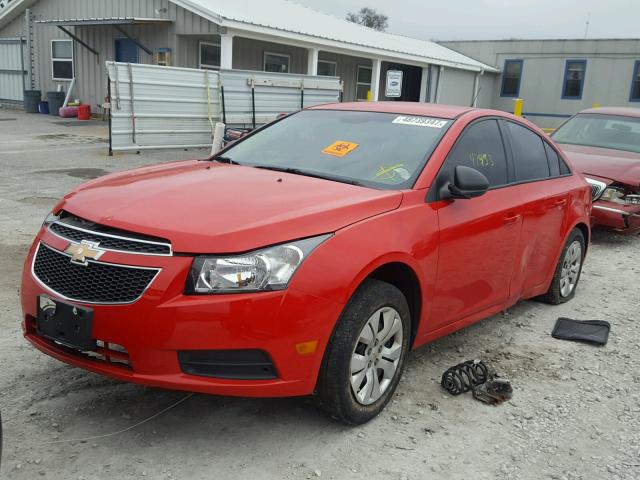 1G1PA5SH2E7447142 - 2014 CHEVROLET CRUZE LS RED photo 2