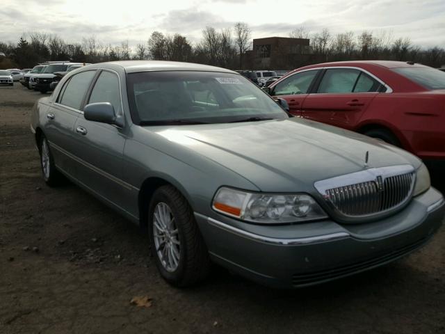 1LNHM81W94Y643801 - 2004 LINCOLN TOWN CAR E GREEN photo 1