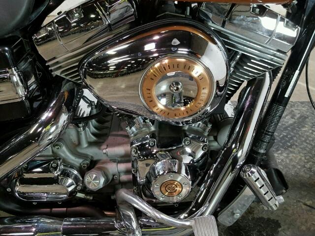 1HD1GV4438K317070 - 2008 HARLEY-DAVIDSON FXDC DAYTO TWO TONE photo 5