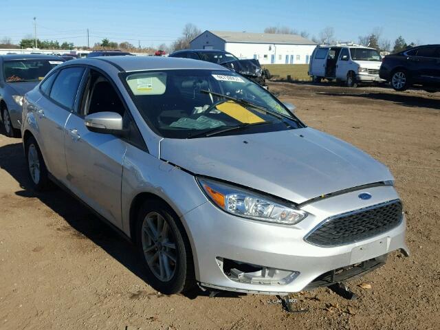 1FADP3F21FL260329 - 2015 FORD FOCUS SE SILVER photo 1