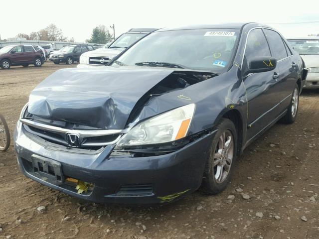 1HGCM56366A169251 - 2006 HONDA ACCORD SE GRAY photo 2