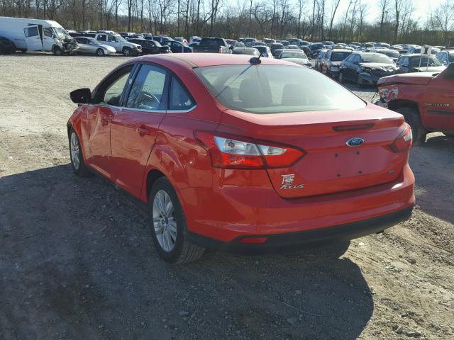 1FAHP3H2XCL180151 - 2012 FORD FOCUS SEL RED photo 3