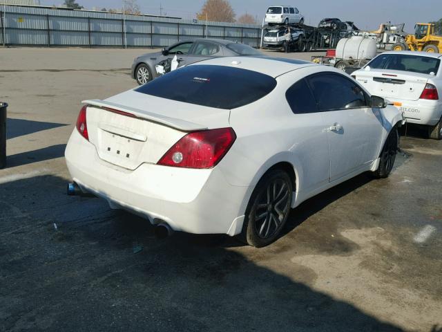 1N4BL2EP8BC158837 - 2011 NISSAN ALTIMA SR WHITE photo 4