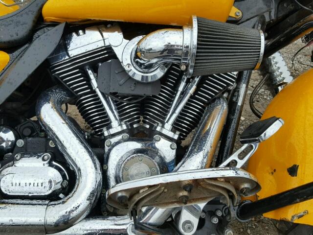 1HD1KB416AB635919 - 2010 HARLEY-DAVIDSON FLHX YELLOW photo 7