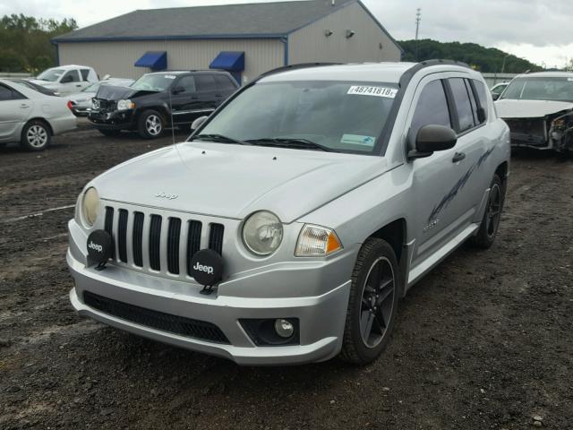 1J8FF47W58D733507 - 2008 JEEP COMPASS SP SILVER photo 2