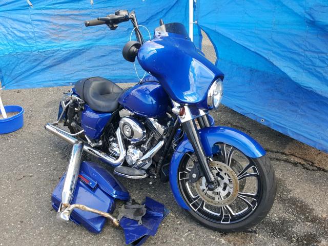 1HD1KB418BB678661 - 2011 HARLEY-DAVIDSON FLHX BLUE photo 1